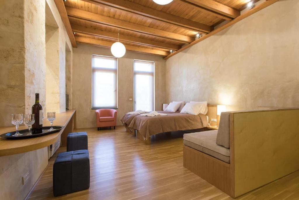 Polixeny'S Suites Chania  Exteriör bild